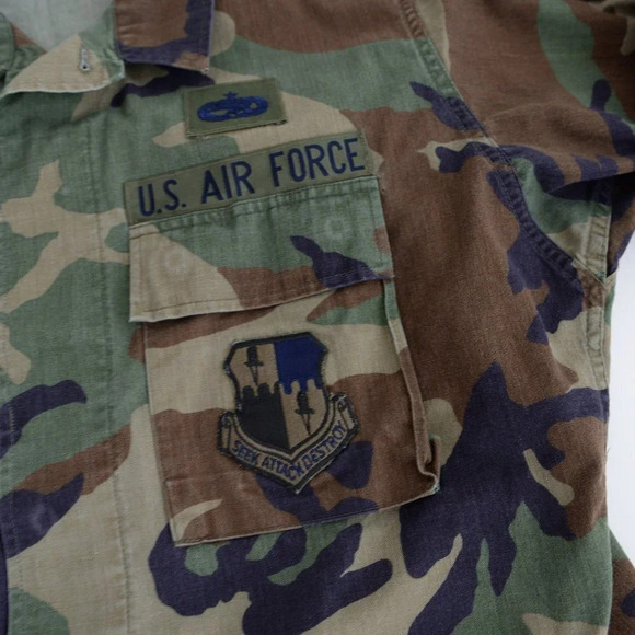 Authentic  U.S. Air Forces in Europe Green Black Brown Camo Button Up Jacket - Picture 7 of 13